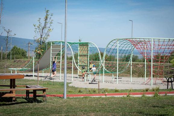 Csíkszereda: megnyitották a Sportparkot